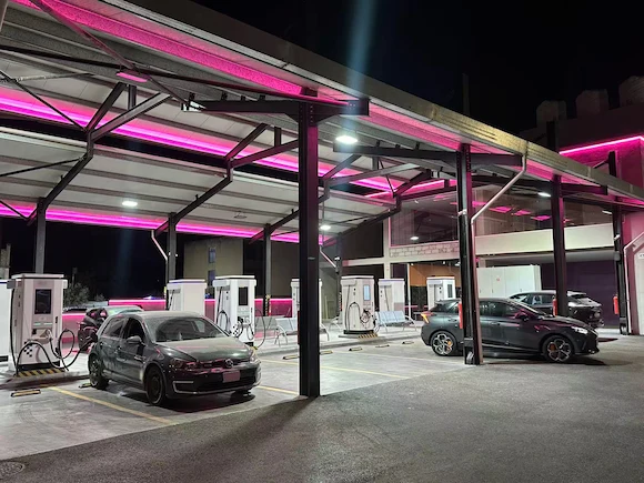 9efbf10f 4e19 463d B289 0e5759af0c1c